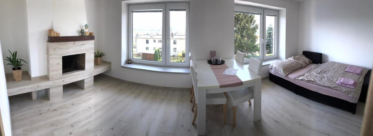 Soukromy Pokoj S Kuchyni A Koupelnou V Radovce Nove Mesto na Morave Extérieur photo