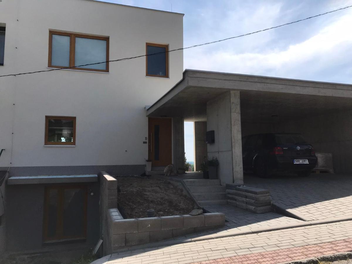 Soukromy Pokoj S Kuchyni A Koupelnou V Radovce Nove Mesto na Morave Extérieur photo